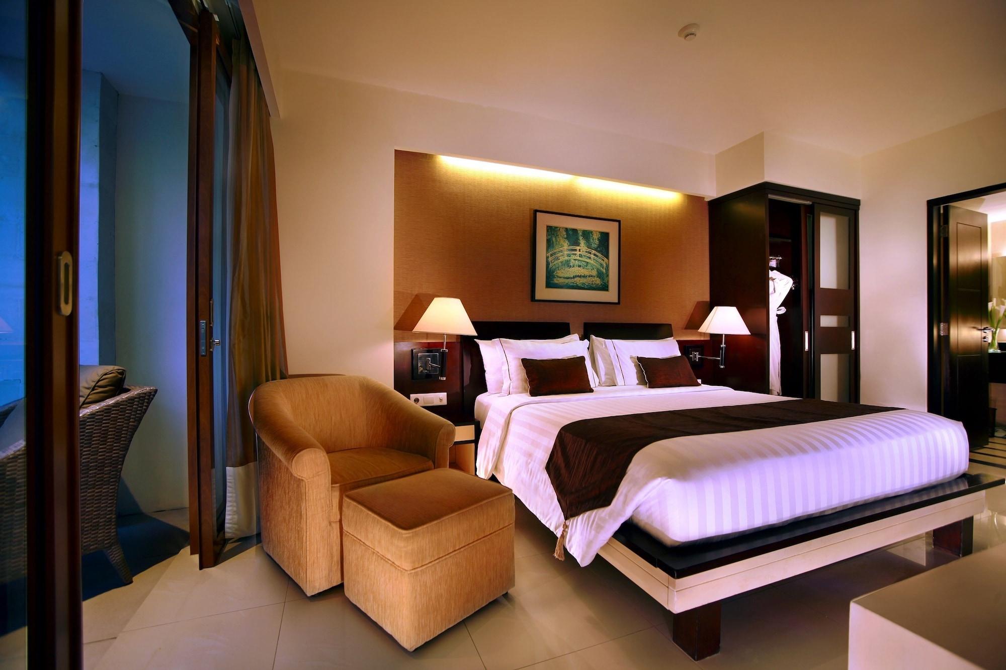 Aston Kuta Hotel And Residence Екстер'єр фото