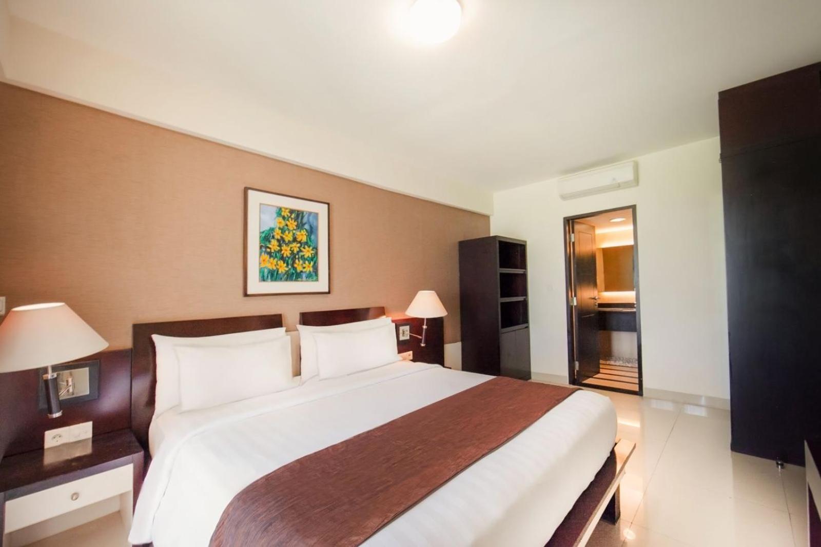 Aston Kuta Hotel And Residence Екстер'єр фото